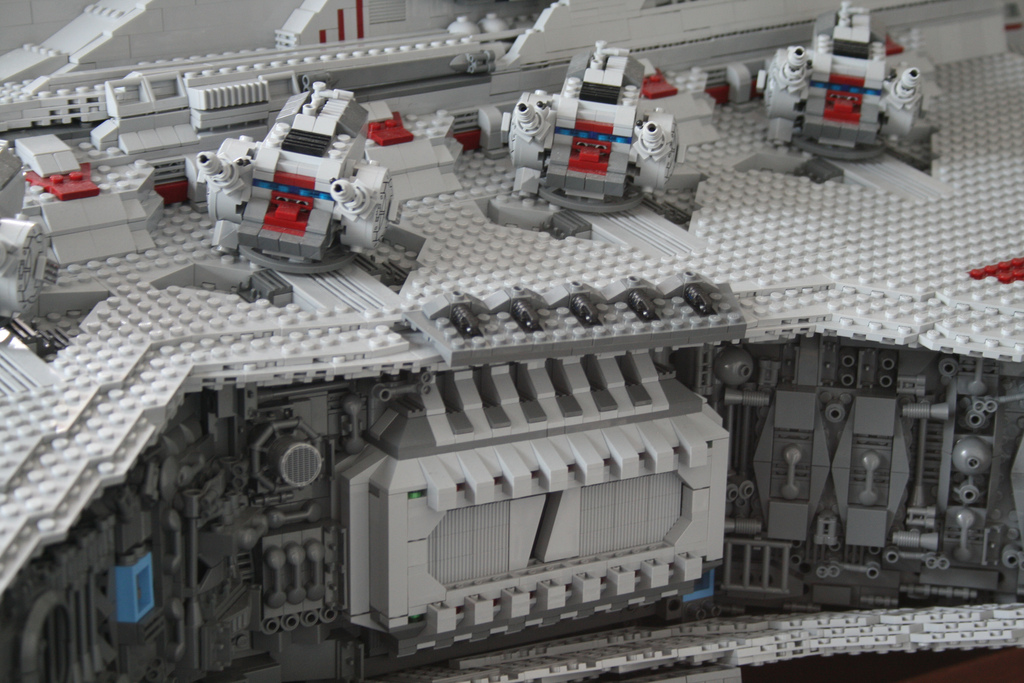 Star Wars : Une reproduction géante du vaisseau spatial Venator Class Star  Destroyer en LEGO - Semageek